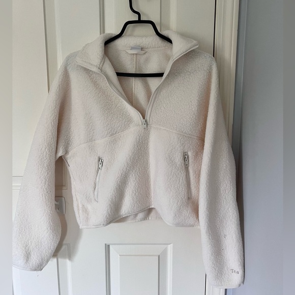 Aritzia TNA Polar 1/2 Zip - Picture 2 of 3